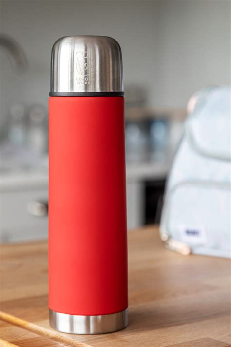 colourworks display   stainless steel  ml vacuum flasks