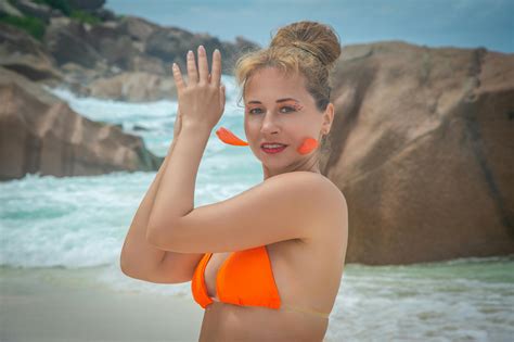 Sam+Landry+Softball+,+Bikini Photos, Download The BEST Free Sam+Landry