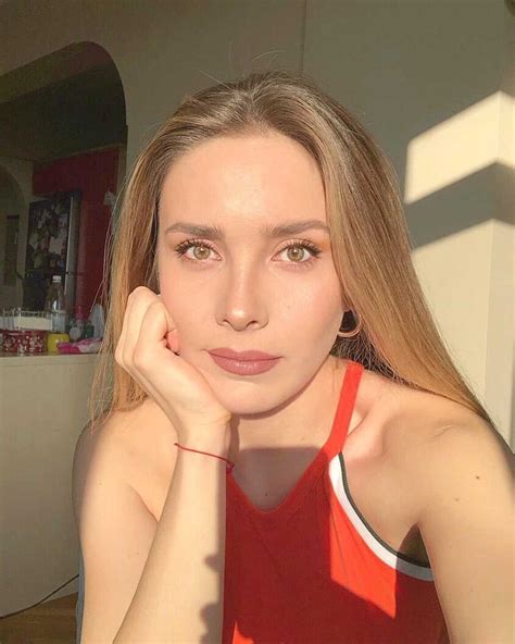 eextras elif cast real  episodes synopsis plot summary