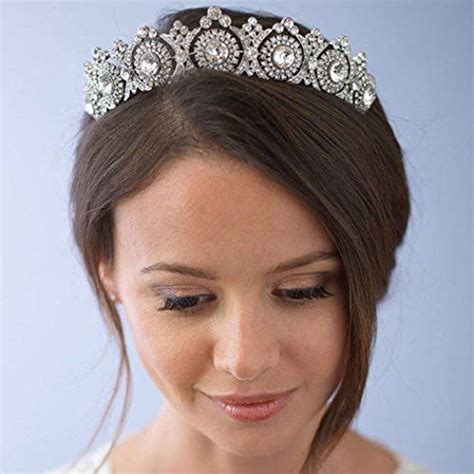 30 Beautiful Wedding Tiaras You Can Get From Amazon Today!