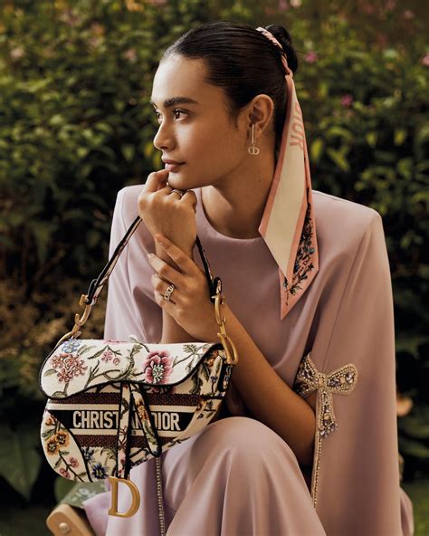 Nia Atasha Rosli, Model Melayu-Muslim Pertama di Victoria's Secret Tuai