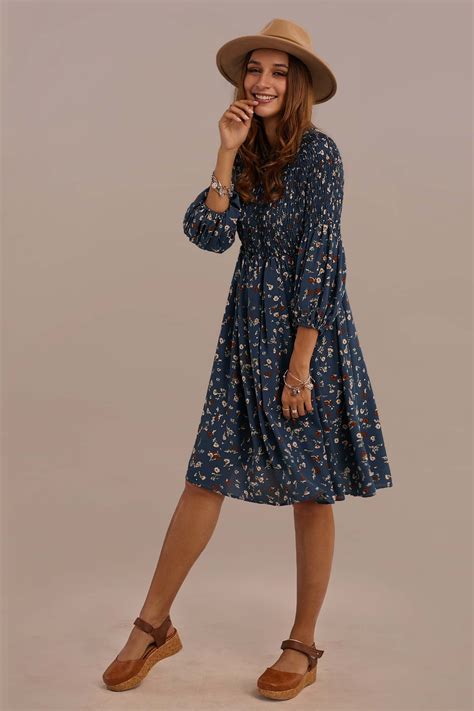 Blue 3 4 length sleeve round neck natural summer floral midi dress