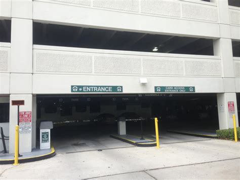 Your guide to parking at the Plaza Live Orlando venue 1