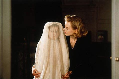 Другие 2001 смотреть онлайн бесплатно в HD