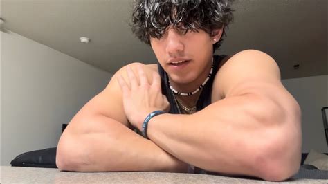 Things you should never say to your girl - YouTube