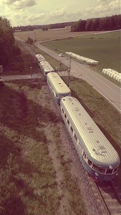 lättähattu #juna #train - YouTube