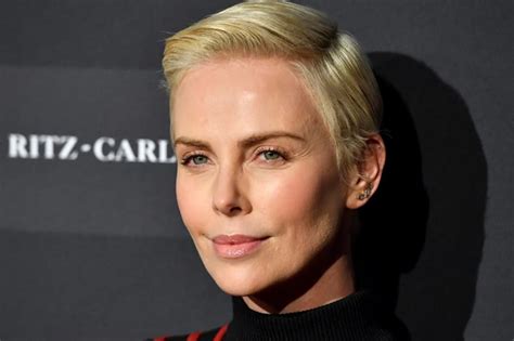 CHARLIZE THERON SOUTH AFRICAN, AMERICAN | Housediver