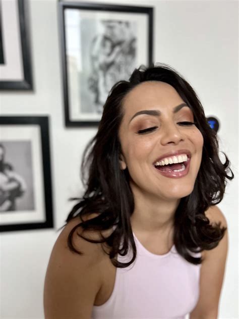 Raquel Pomplun - New Exclusive Content everyday 💫... | Facebook