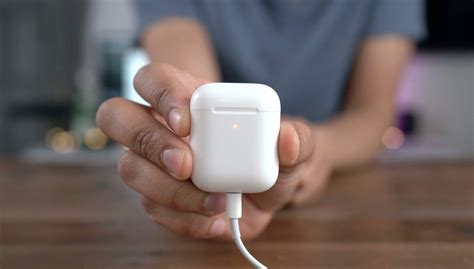 Новый механизм iOS 14 продлит срок службы аккумуляторов AirPods ...