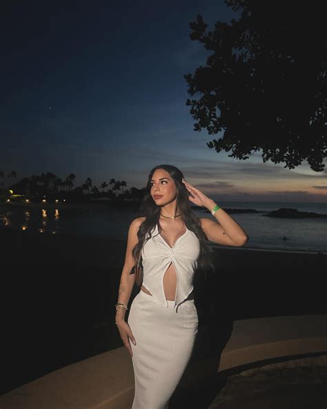 kristianah (@_kristiannaaah) • Instagram photos and videos