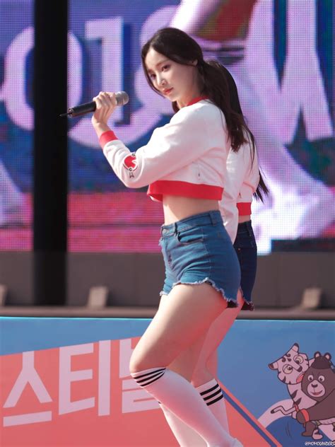 MOMOLAND Yeonwoo Showcases Her Flawless Figure! - KPop News
