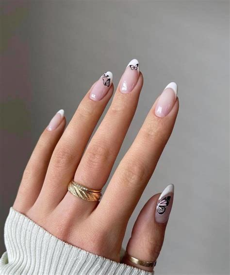 Mesmerizing Butterfly Nail Designs to Copy This Spring French Tip ...