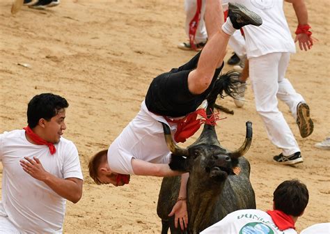 Thousands take part in first running of the bulls in Spain’s San Fermin
