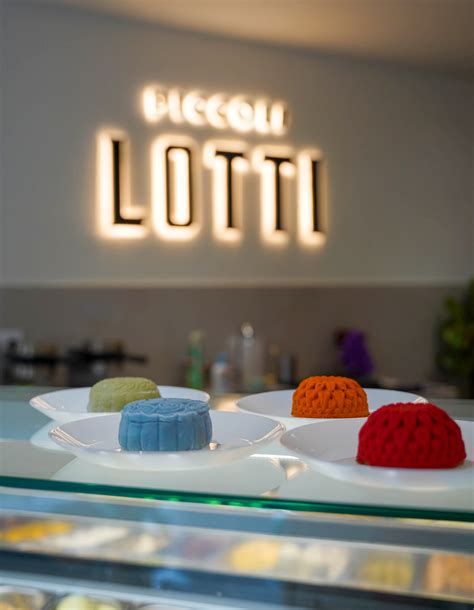 Eat Drink KL | Piccoli Lotti: Gelato mooncakes shine with beautiful