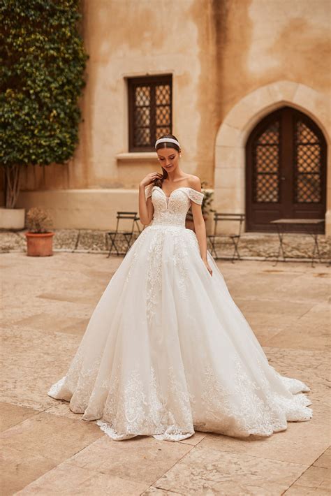 NAVIBLUE ROYAL STYLE # NB139 - BRIDAL WITH LOVE |Luxury Bridal Boutique