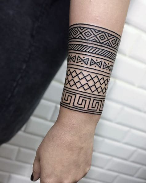 Grafismo Indigena No Braço - 12 ideias de Grafismo indigena | grafismo indigena, indígena, arte ...