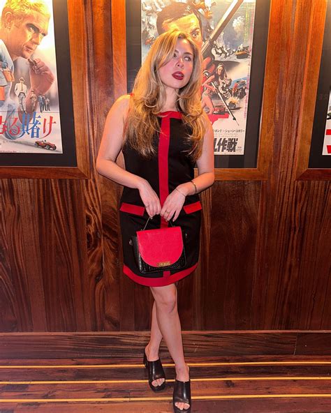 Samantha Vaughn | Poolside is my best side 🏝️🍒 | Instagram