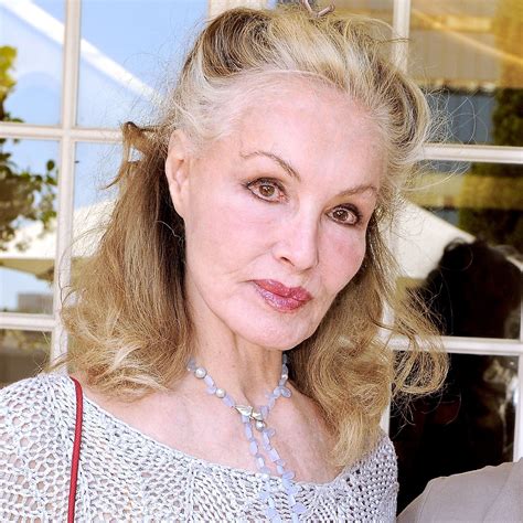 Beauty, Julie newmar, Fashion