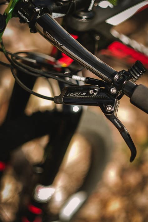 SRAM Level Brakes