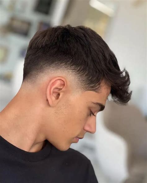 taper fade  ideas del corte de pelo de hombres mas de moda