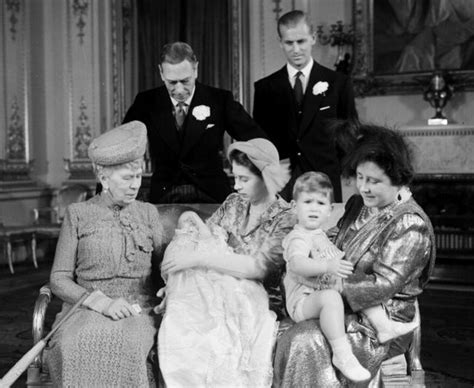 Королевская свадьба: 70 лет брака Елизаветы и Филиппа в фотографиях ...