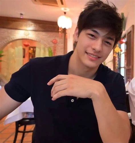 luke  smile selebritas aktor korea gambar pacar