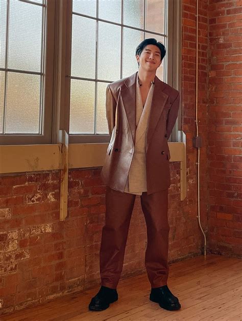 Critics explain what re 5 co-op mechanics did for the genre 4