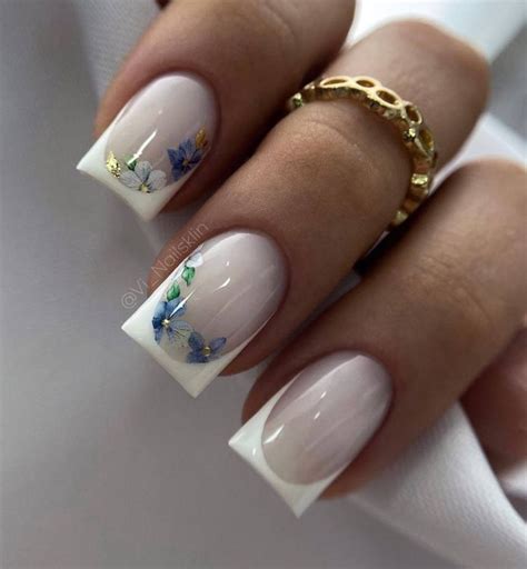 Маникюр | Chic nails, Classic nails, Pretty nail art designs