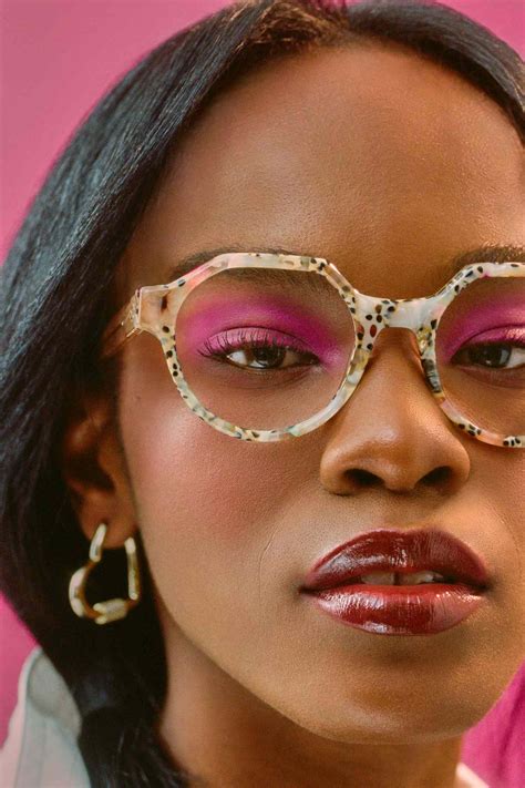 The Best Glasses and Eyewear Trends For 2023 (and Bold Makeup Looks to