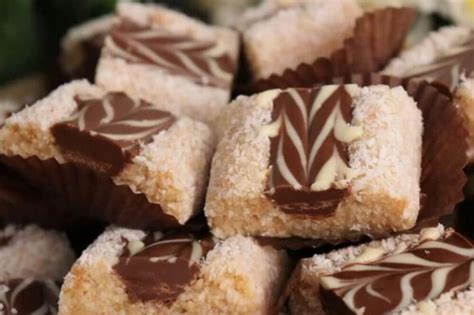 Sitni kolači sa kokosom i keksom - najbolji recept
