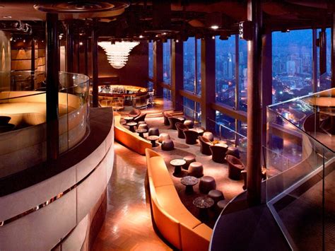 Sweeping Singapore Views at Swissotel The Stamford | Travel Insider