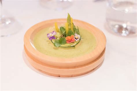 cielo restaurant    belly food  travel writer