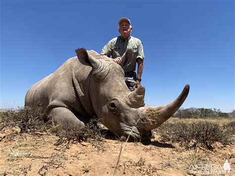 White Rhino Hunt Eastern Cape South Africa | AfricaHunting.com