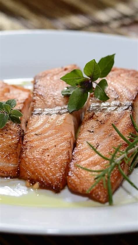 8 health benefits of eating fish
