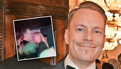 Markus Räikkönen suuteli mysteerinaista