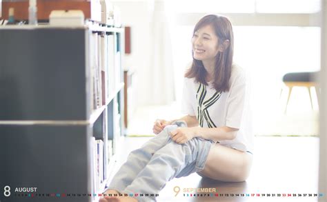 発売記念イベントも開催決定！さらにイベント限定NFT付カレンダーも「卓上 麻美ゆま 4月始まりカレンダー」2/25（土）発売！ - 株式会社ハゴロモ