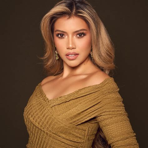 Angela Gilces