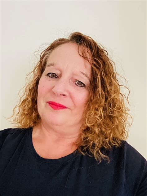Jill Roberts - Find a celebrant - Wedding, Funeral and Naming ...