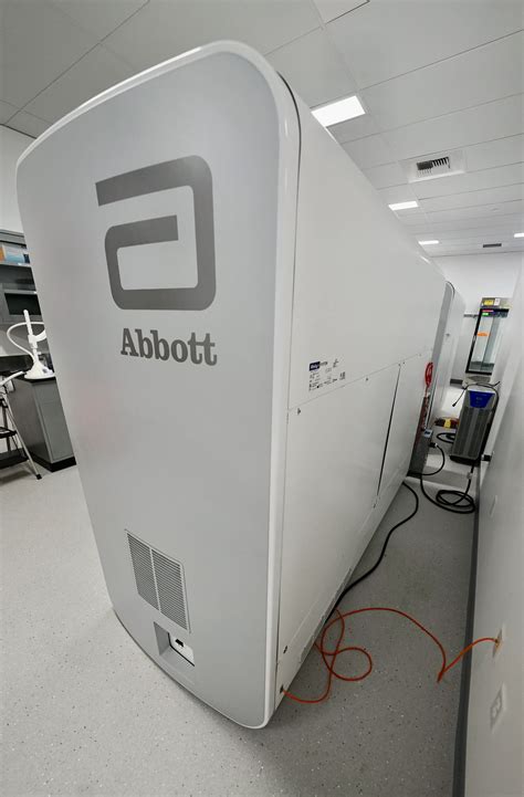 2020 ABBOTT ALINITY M - Molecular Diagnostic Analyser | LabX.com