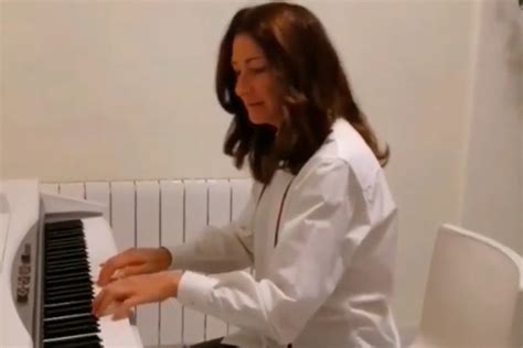Мать Моргенштерна рассказала об ушедшем из семьи отце рэпера: Музыка ...