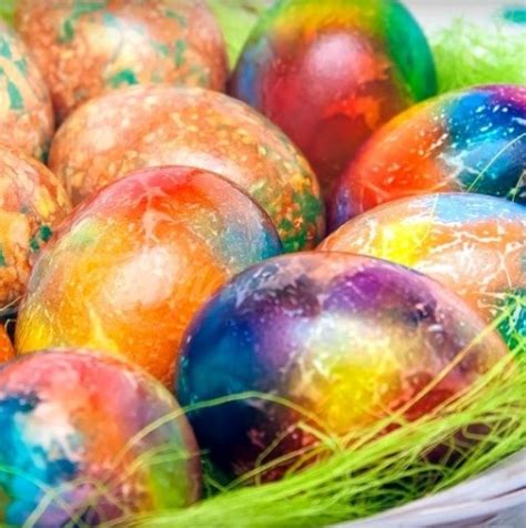 Нова техника за боядисване на яйца взриви интернет- всеки иска такава ...