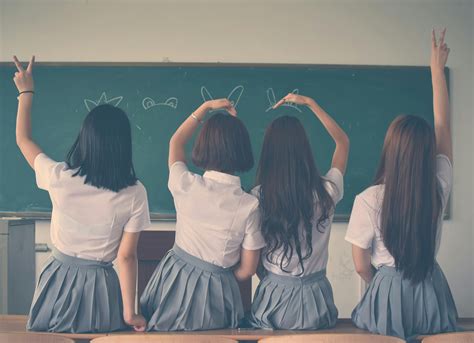 Teenage Girls Breast Buds Photos, Download The BEST Free Teenage Girls