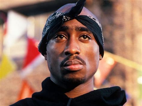2 Pac - The Hollywood Gossip