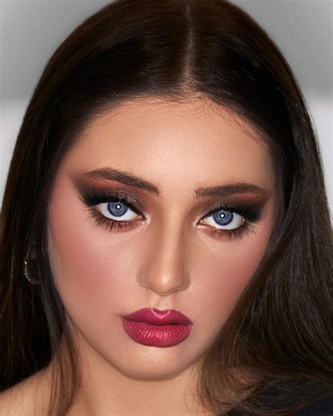 Brown Smokey 🤎🖤 – Ayn Noon