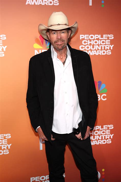 Toby Keith’s Stomach Cancer Diagnosis Has Been a ‘Roller Coaster’ After