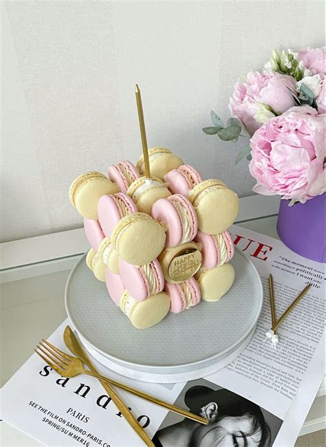 Торт куб из макарон торт куб из макаронс | Creative birthday cakes ...