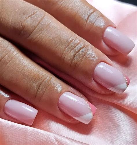 Unhas Simples Rosa Claro - Unhas rosa claro: 7 tendências modernas para você se inspirar