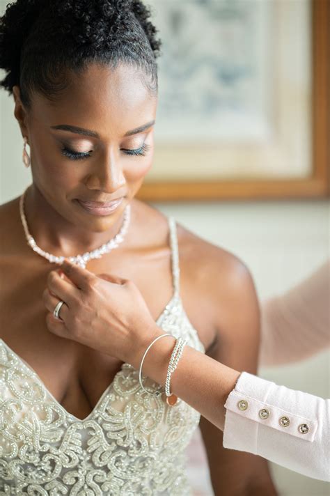 Interview with Photographer Soho Photos - Munaluchi Bride