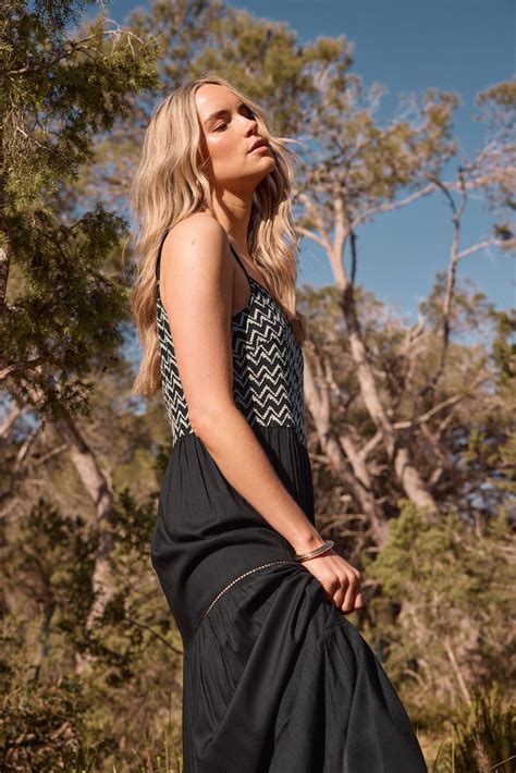 tall women's maxi dresses 11