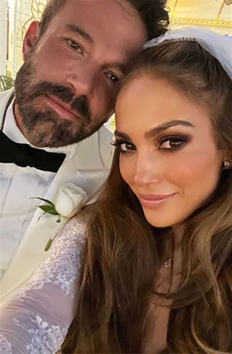 Inside Jennifer Lopez and Ben Affleck's Surprise Vegas Wedding